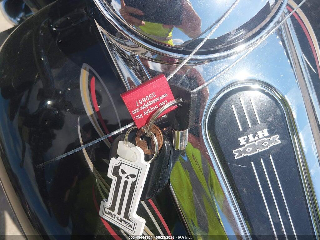 1HD1MBM11AB850652 2010 HARLEY-DAVIDSON FLHXXX photo no. 11