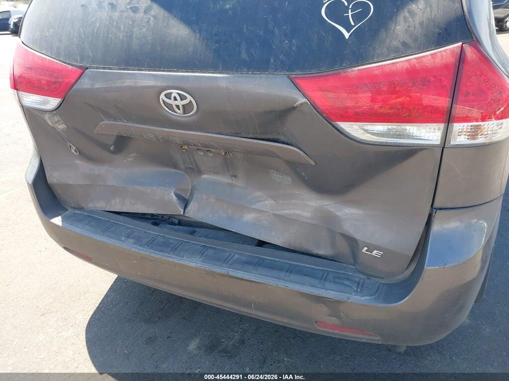 5TDKK3DC4BS157393 2011 TOYOTA SIENNA photo no. 6