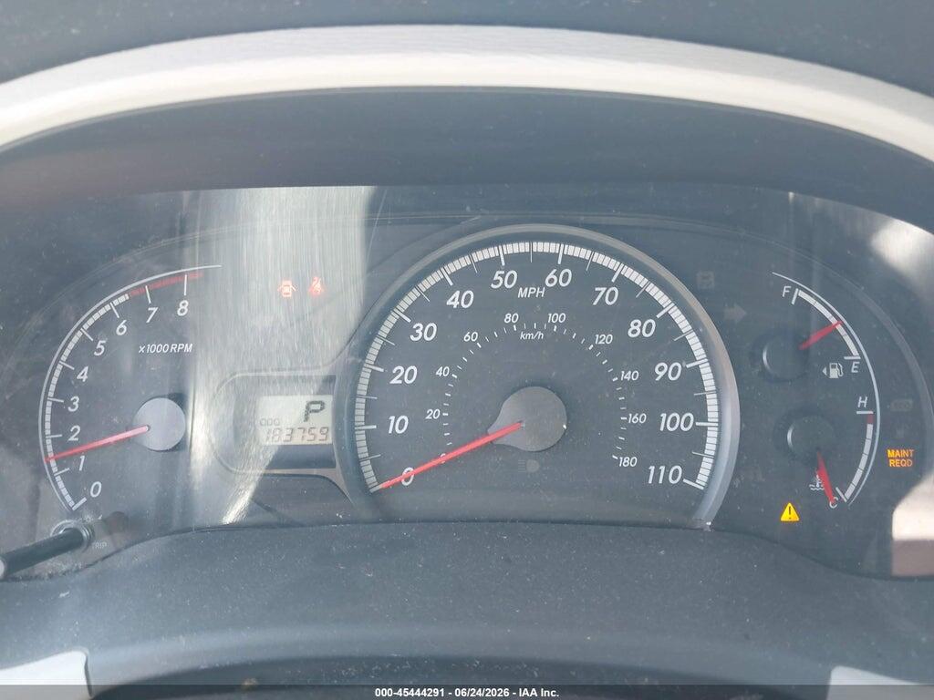 5TDKK3DC4BS157393 2011 TOYOTA SIENNA photo no. 7