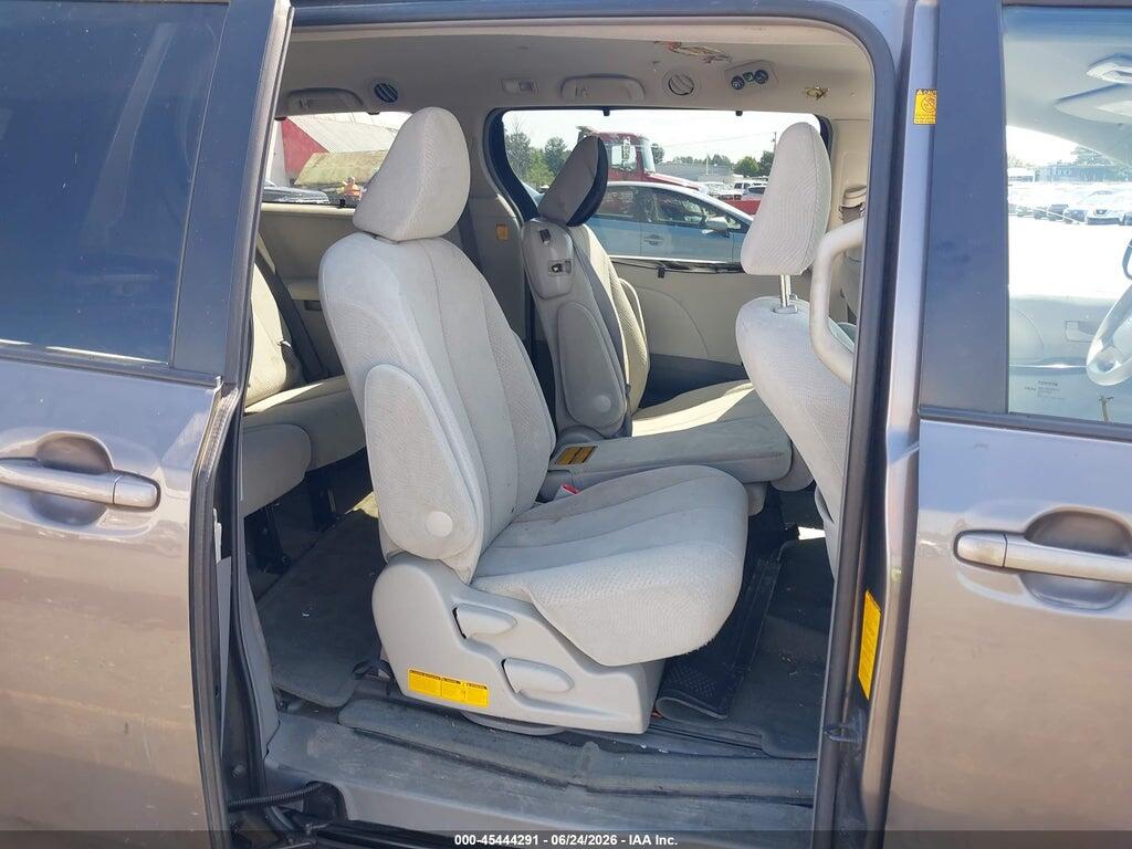 5TDKK3DC4BS157393 2011 TOYOTA SIENNA photo no. 8