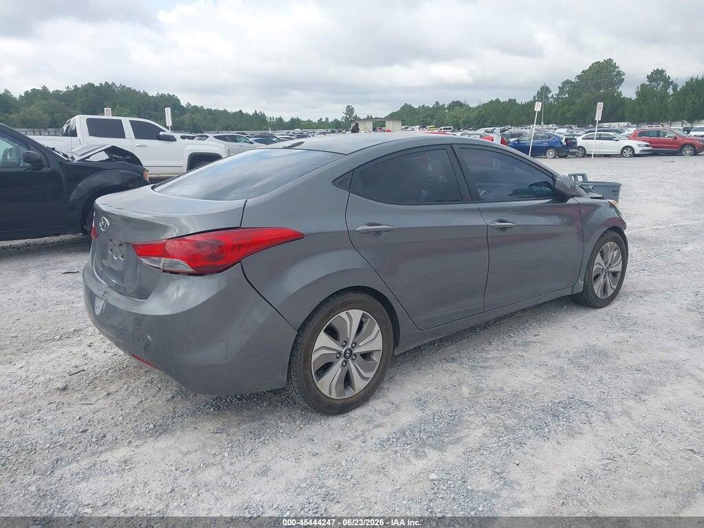 5NPDH4AE3DH269243 2013 HYUNDAI ELANTRA photo no. 4