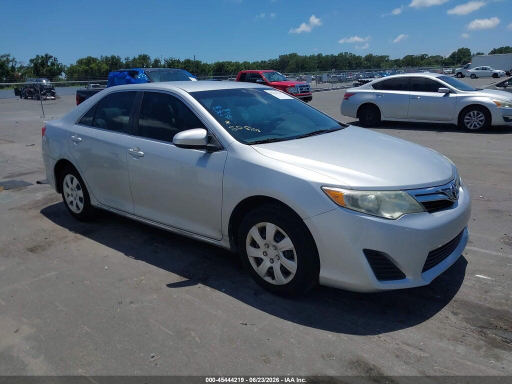 4T4BF1FK2ER343044 2014 TOYOTA CAMRY photo no. 1