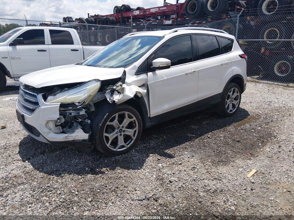 1FMCU9J95HUD07845 2017 FORD ESCAPE photo no. 2