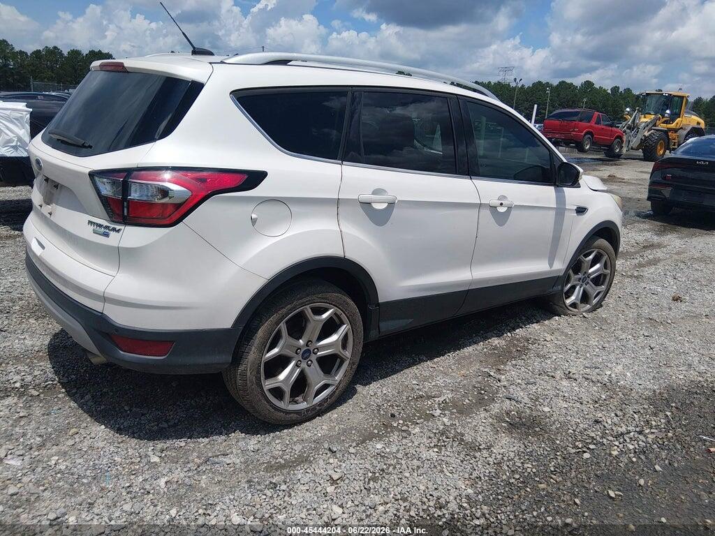 1FMCU9J95HUD07845 2017 FORD ESCAPE photo no. 4