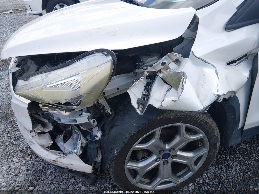 1FMCU9J95HUD07845 2017 FORD ESCAPE photo no. 6