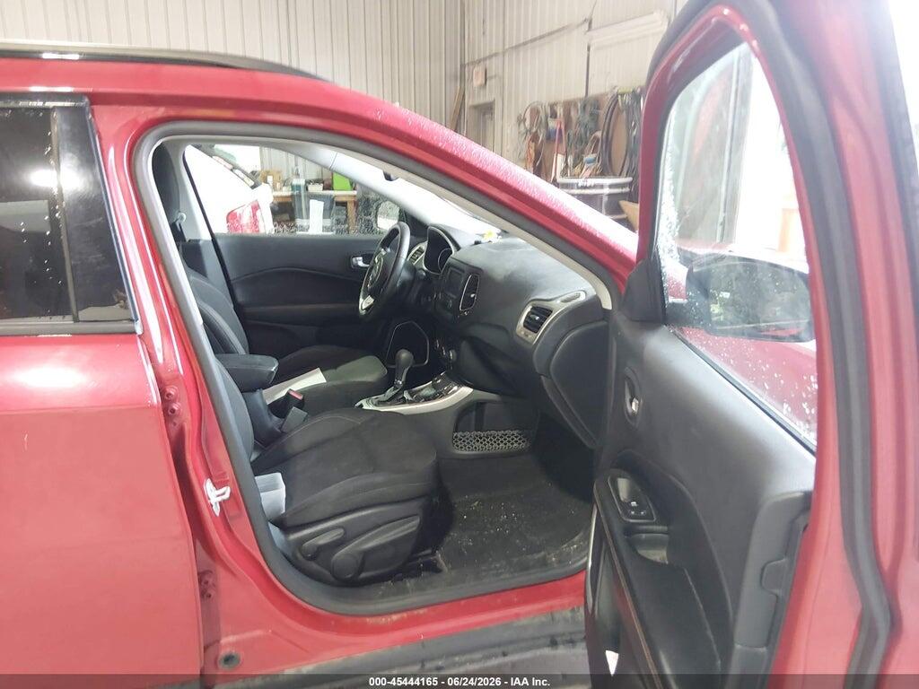 3C4NJDAB5HT647325 2017 JEEP NEW COMPASS photo no. 5