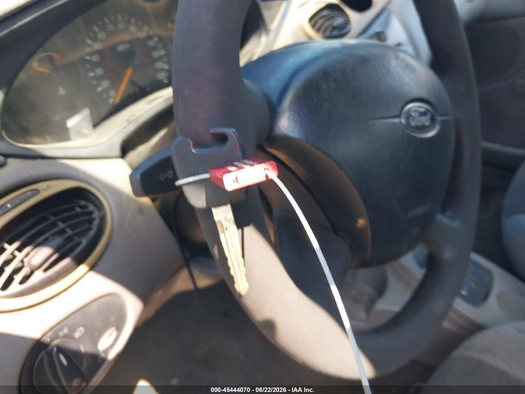 1FAFP33P03W102406 2003 FORD FOCUS photo no. 11