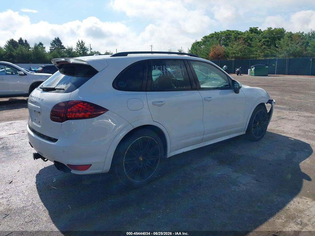 WP1AD2A29DLA79661 2013 PORSCHE CAYENNE photo no. 4
