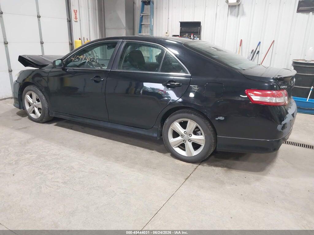 4T1BF3EK7BU762090 2011 TOYOTA CAMRY photo no. 3