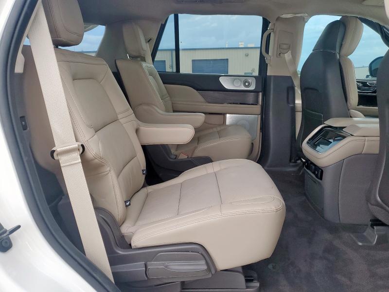 2024 LINCOLN NAVIGATOR RESERVE — Фото 11 из 14