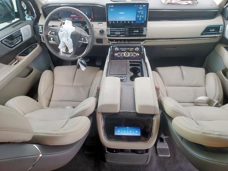 2024 LINCOLN NAVIGATOR RESERVE — Фото 8 из 14