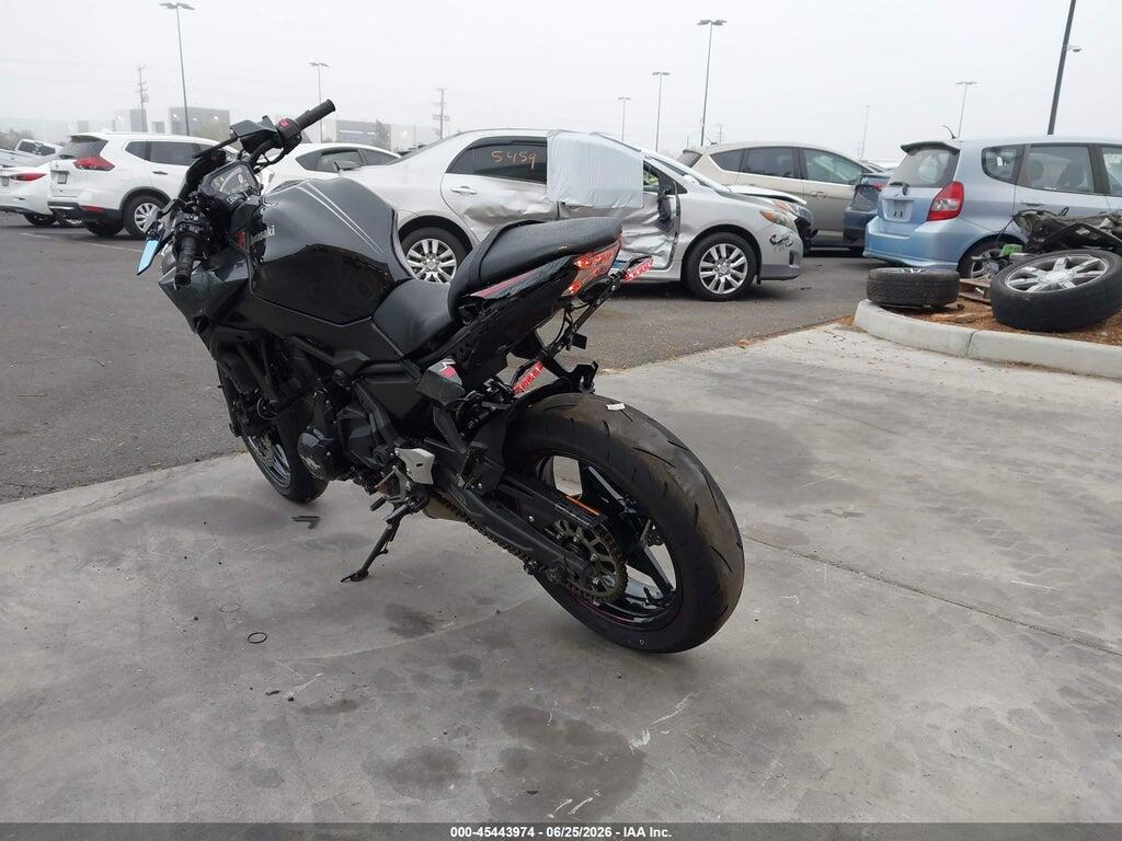 ML5EREP12SDAF8817 2025 KAWASAKI ER650 photo no. 3