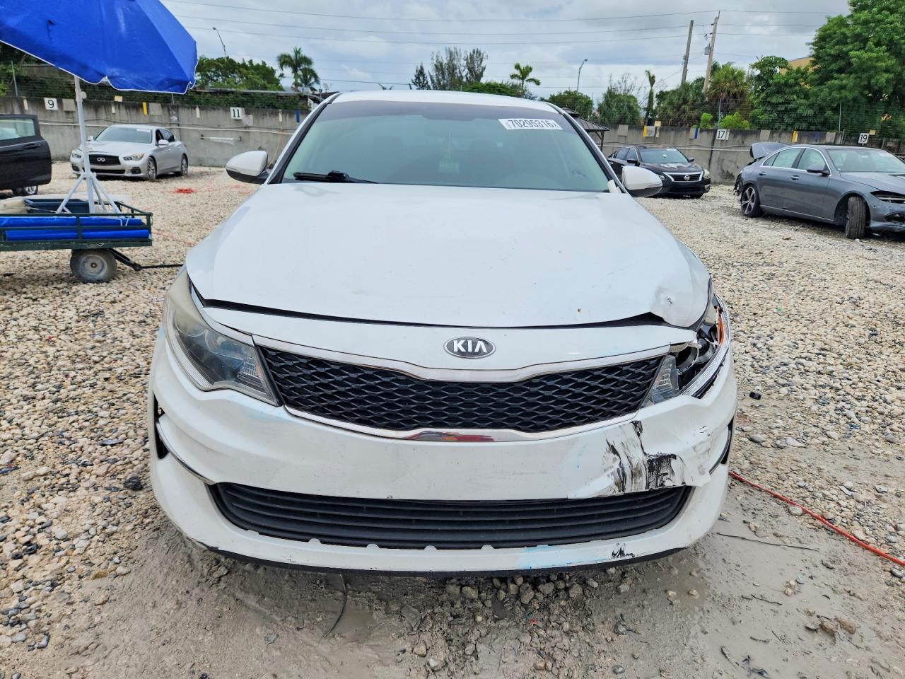 2017 KIA OPTIMA LX — Фото 5 из 12