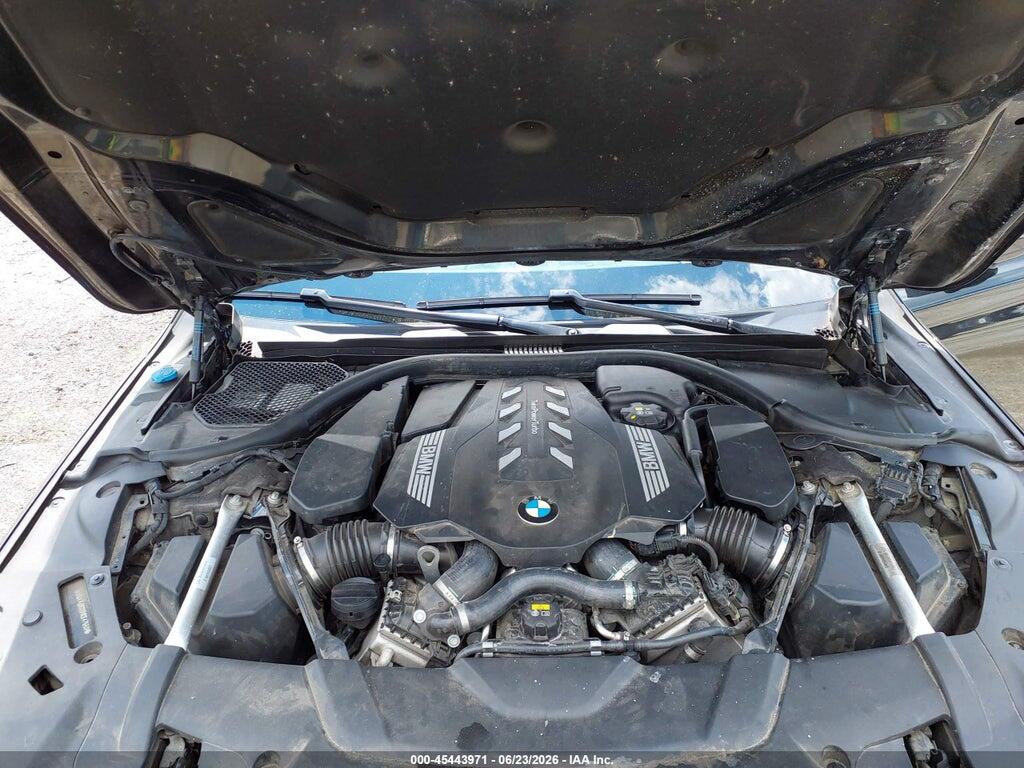 WBA7U2C08MCE47559 2021 BMW 750I photo no. 10