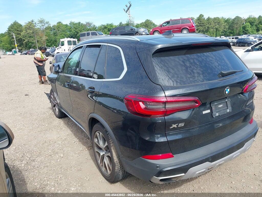 5UXCR6C59KLL63121 2019 BMW X5 photo no. 3