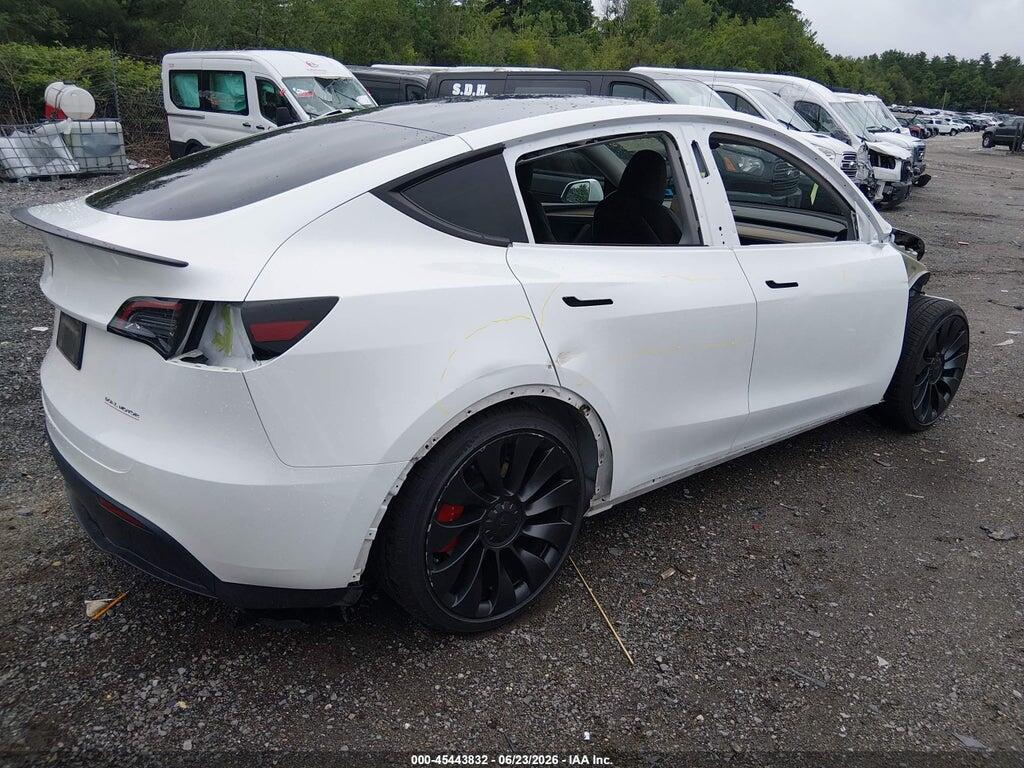 7SAYGDEF7RF046977 2024 TESLA MODEL Y photo no. 4