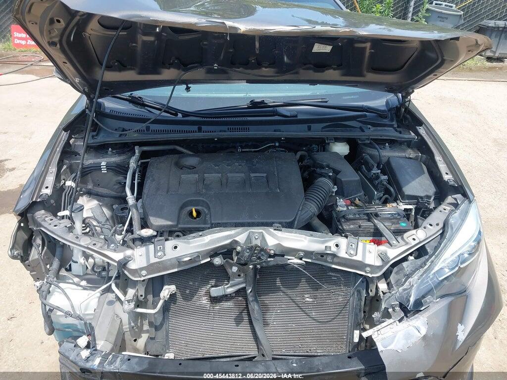 5YFBURHE8HP715630 2017 TOYOTA COROLLA photo no. 10