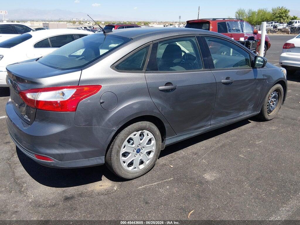 1FAHP3F2XCL427008 2012 FORD FOCUS photo no. 4