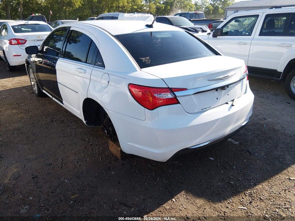 1C3CCBAB4EN209370 2014 CHRYSLER 200 photo no. 3