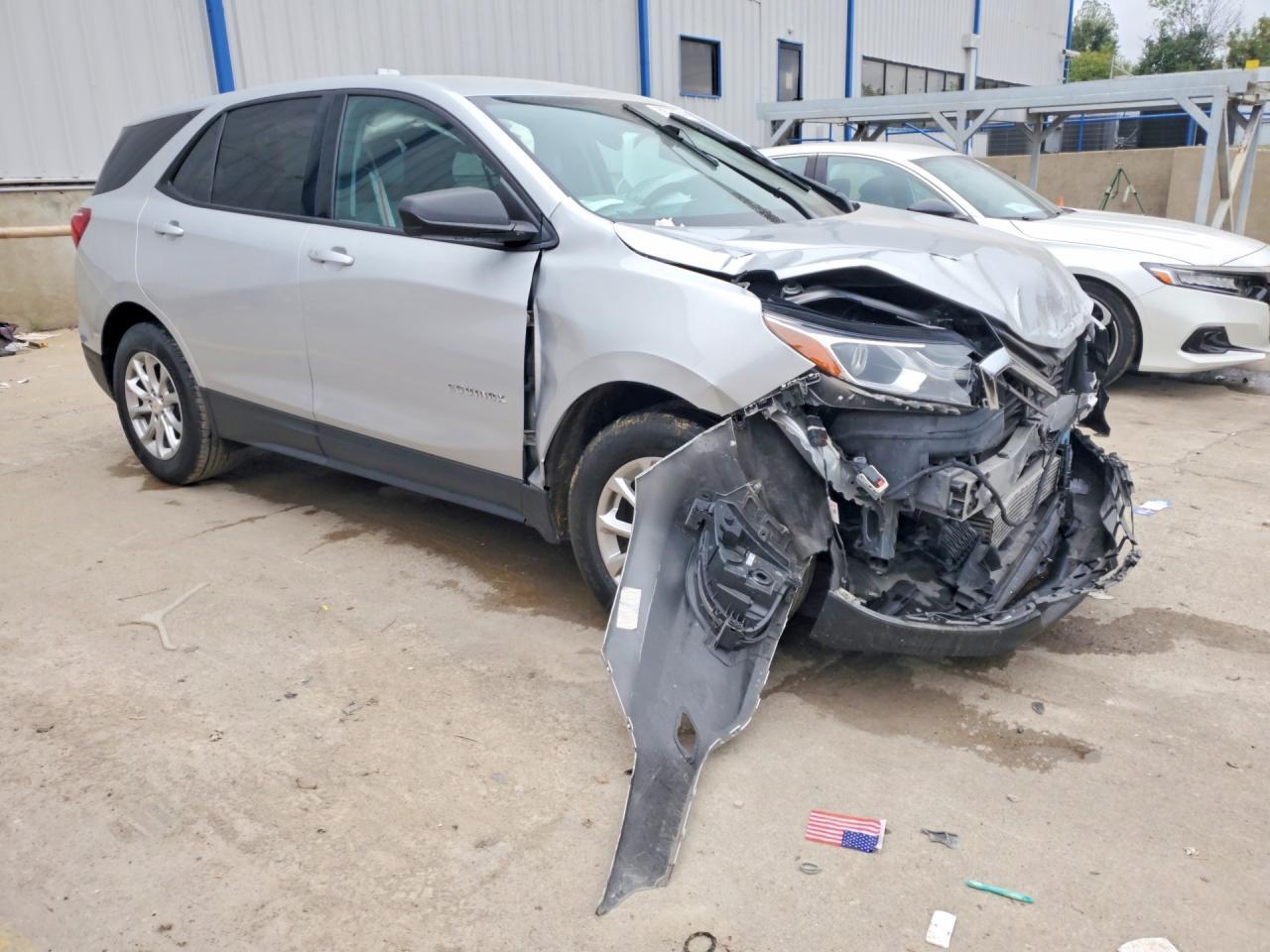 2019 CHEVROLET EQUINOX LS — Фото 4 из 13