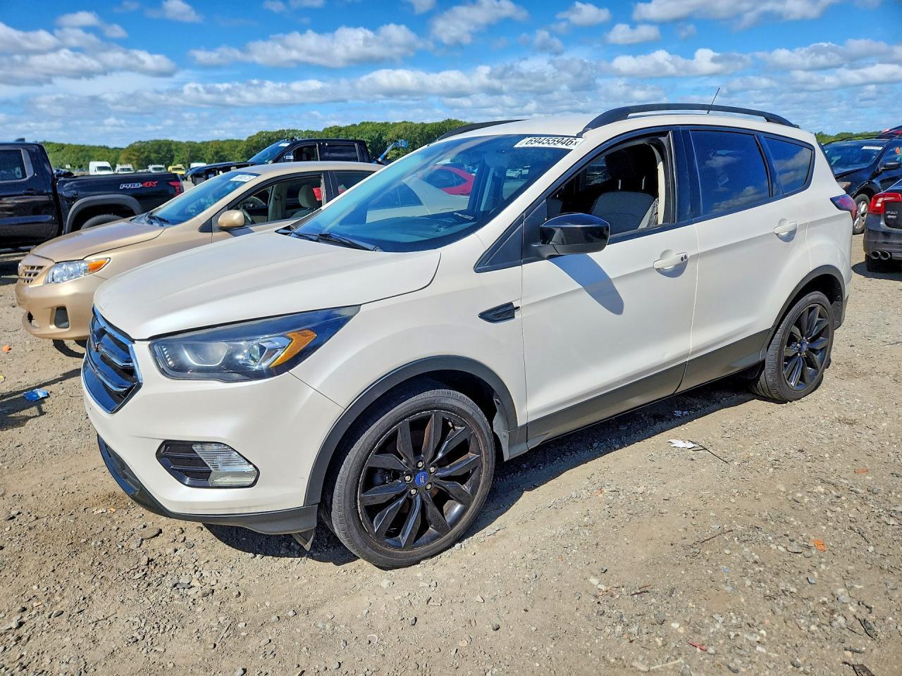 2019 FORD ESCAPE SE