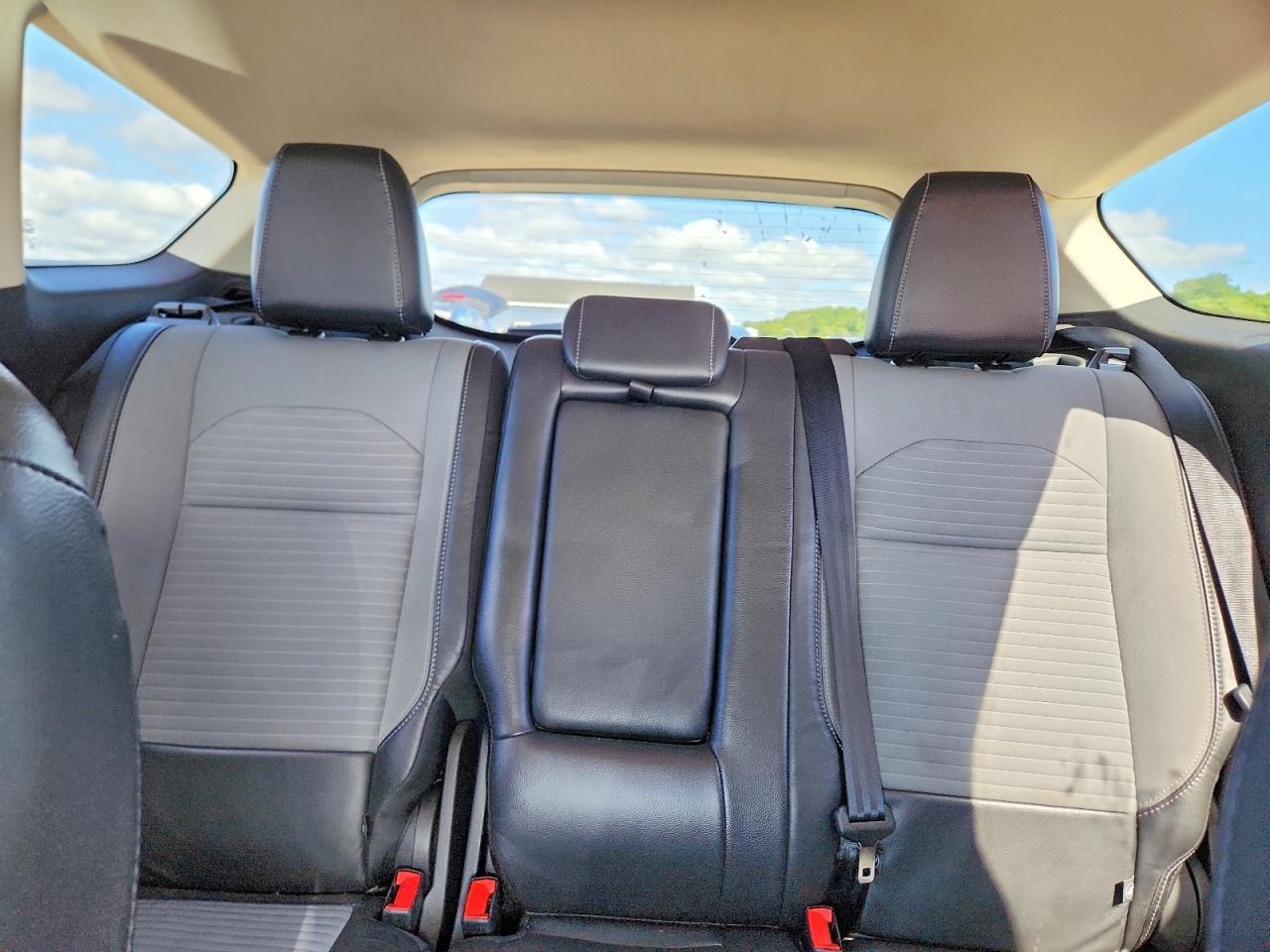 2019 FORD ESCAPE SE — Фото 10 из 13