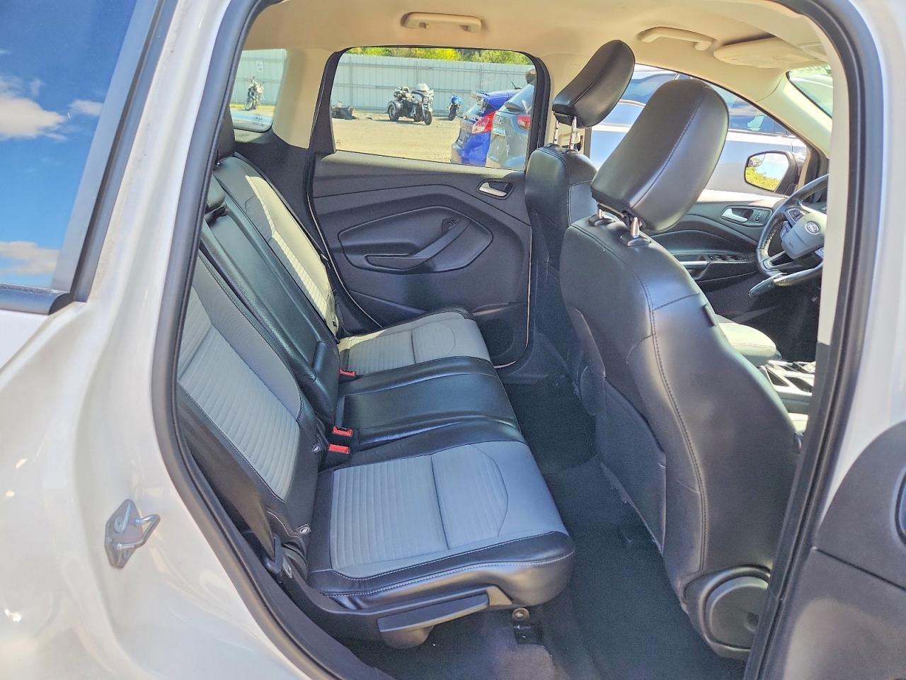 2019 FORD ESCAPE SE — Фото 11 из 13
