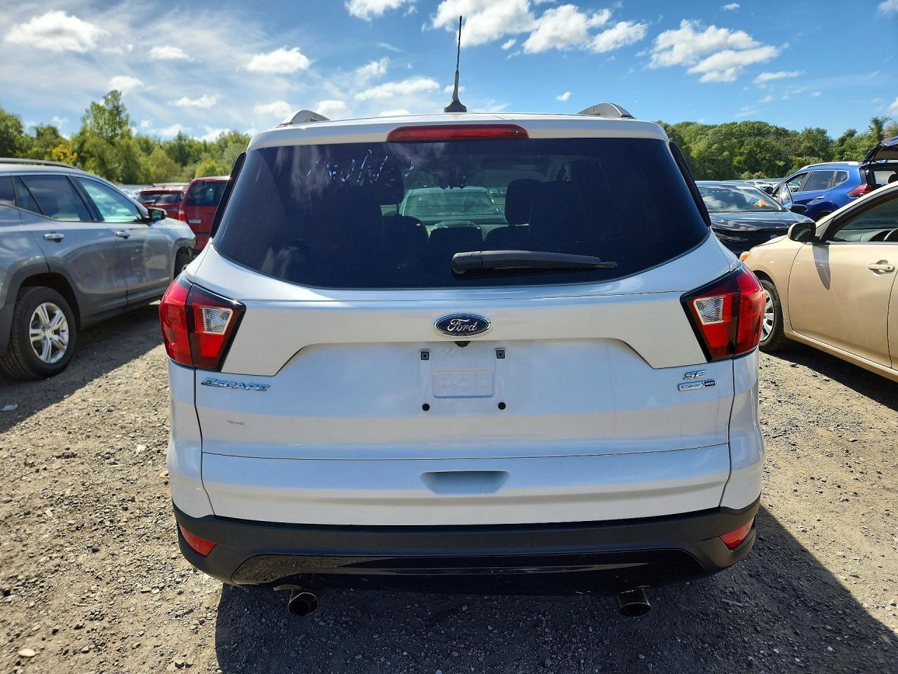 2019 FORD ESCAPE SE — Фото 6 из 13