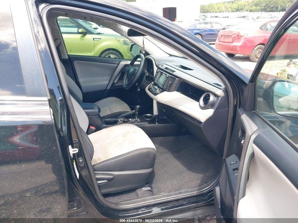 2T3WFREV8HW383517 2017 TOYOTA RAV4 photo no. 5