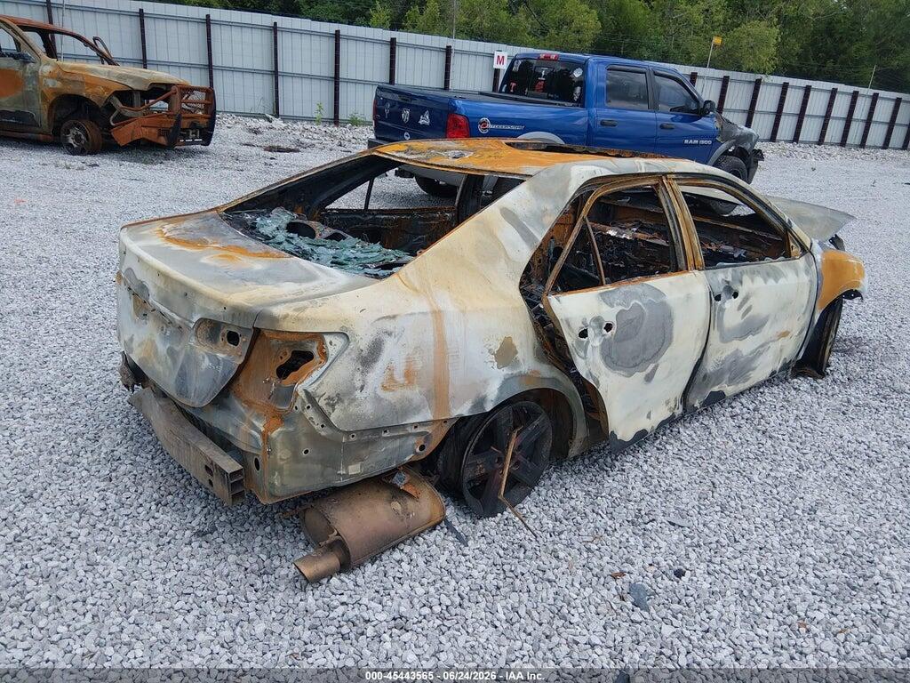 4T1BF1FK0DU293642 2013 TOYOTA CAMRY photo no. 4