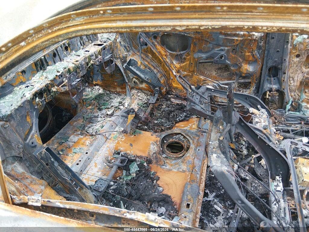4T1BF1FK0DU293642 2013 TOYOTA CAMRY photo no. 8