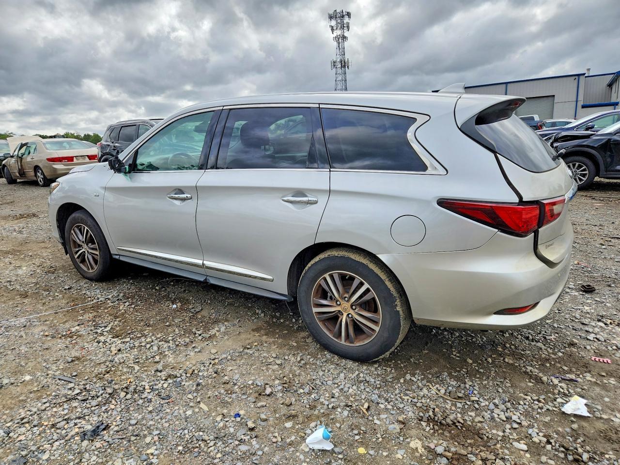 2019 INFINITI QX60 PURE — Фото 2 из 13
