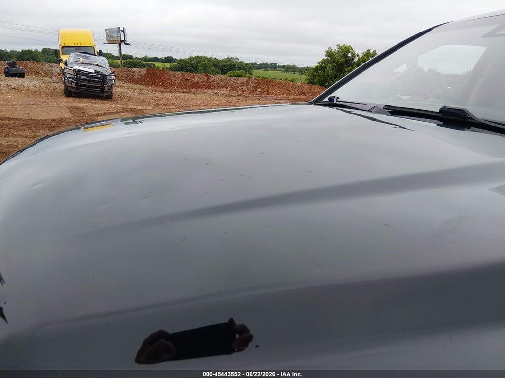 1GNSKHKC8HR329469 2017 CHEVROLET SUBURBAN photo no. 5