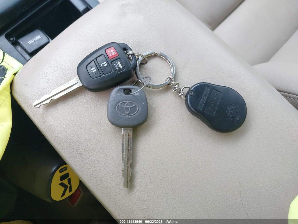 4T4BF1FK0ER426200 2014 TOYOTA CAMRY photo no. 11