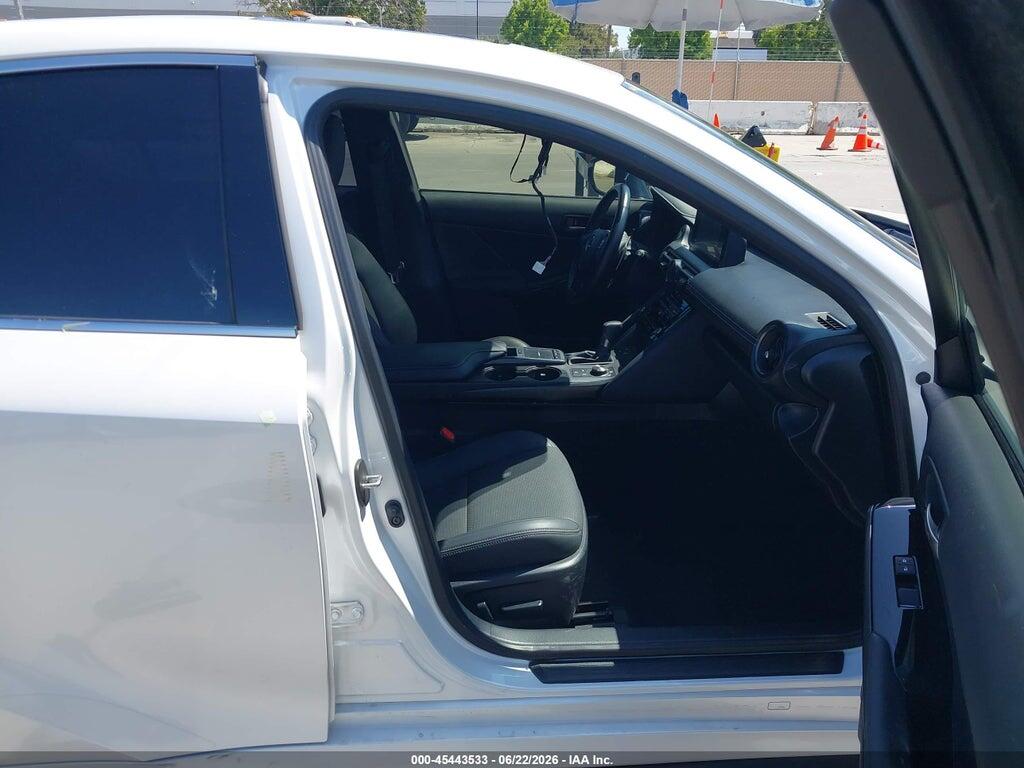 JTHCA1D2XP5125532 2023 LEXUS IS 300 photo no. 5