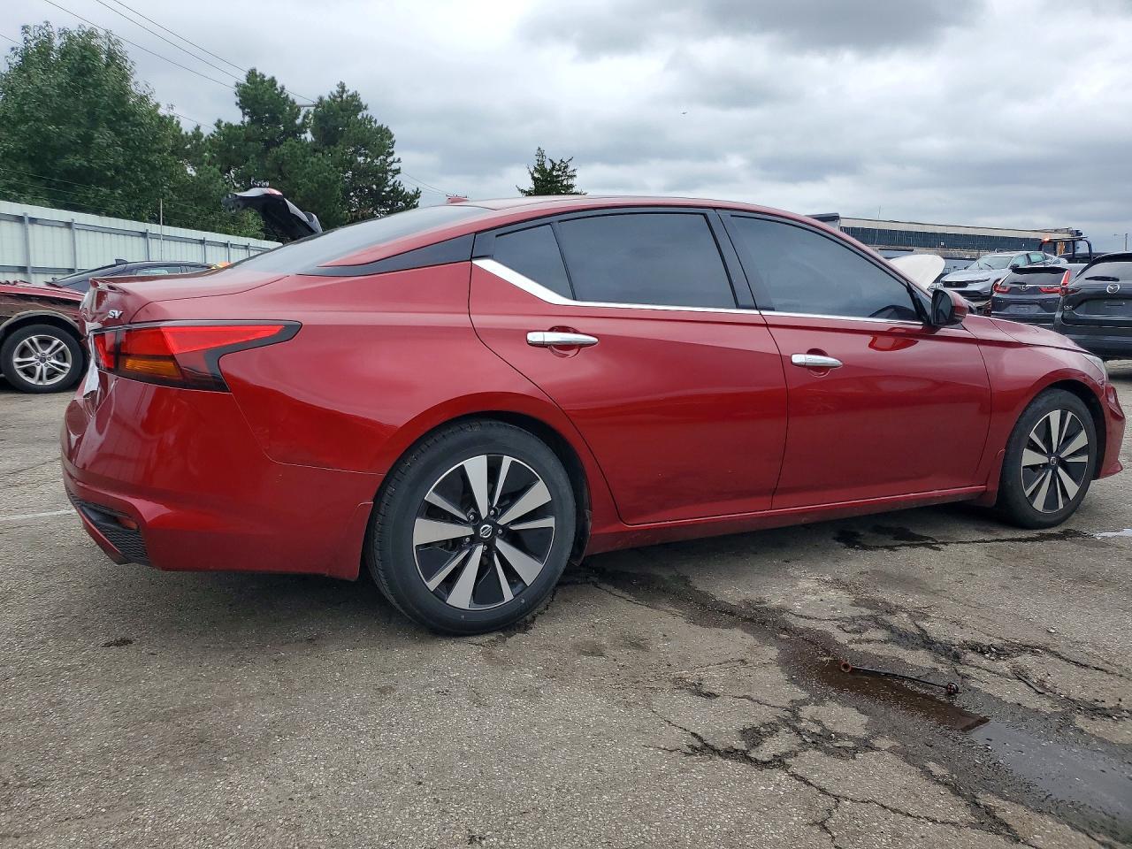 2019 NISSAN ALTIMA SV — Фото 3 из 12