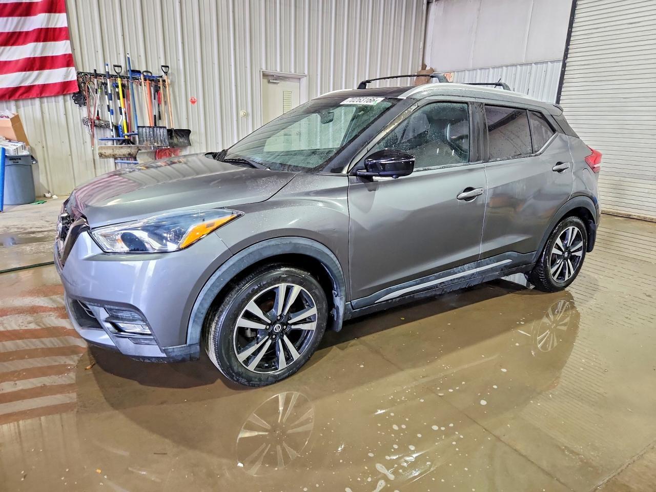 2019 NISSAN KICKS SR