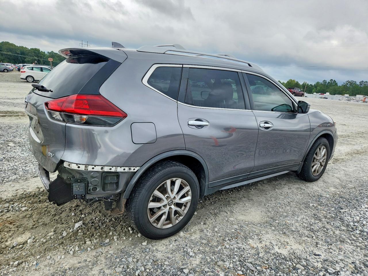 2019 NISSAN ROGUE SV — Фото 3 из 14