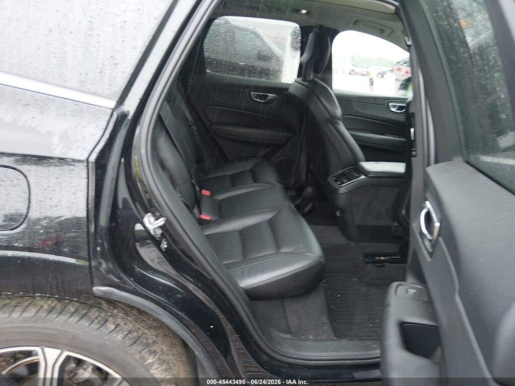 LYV102RL7JB118340 2018 VOLVO XC60 photo no. 8