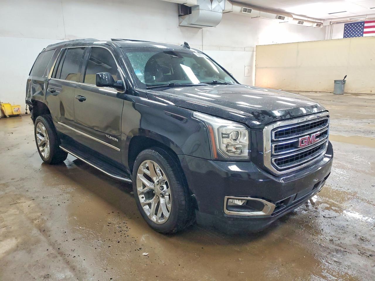 2020 GMC YUKON SLT — Фото 4 из 14