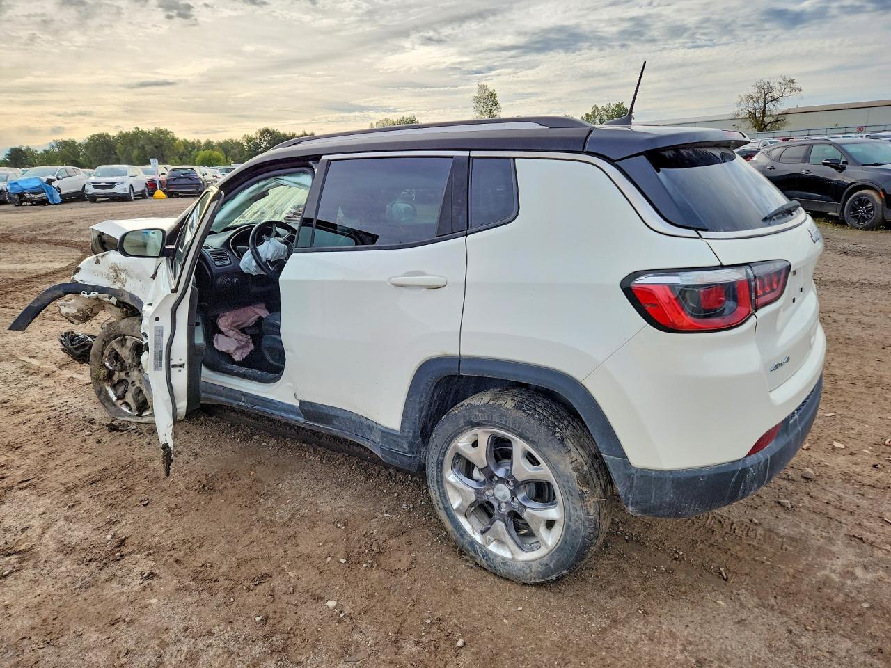2020 JEEP COMPASS LIMITED — Фото 2 из 13
