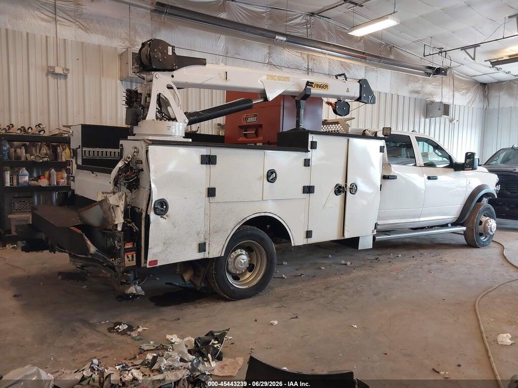 3C7WRNFL4RG182182 2024 RAM 5500 CHASSIS photo no. 4