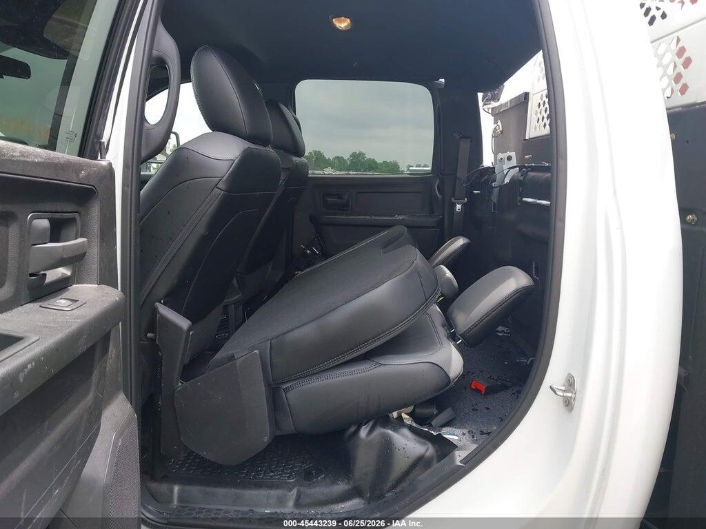 3C7WRNFL4RG182182 2024 RAM 5500 CHASSIS photo no. 7