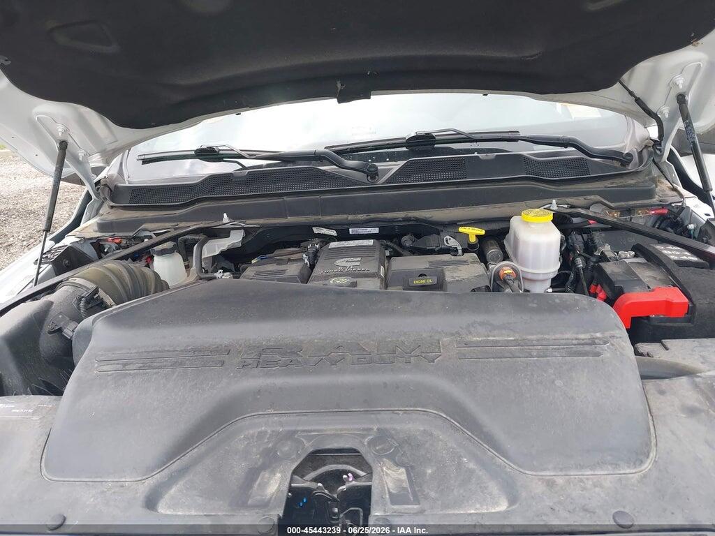 3C7WRNFL4RG182182 2024 RAM 5500 CHASSIS photo no. 9