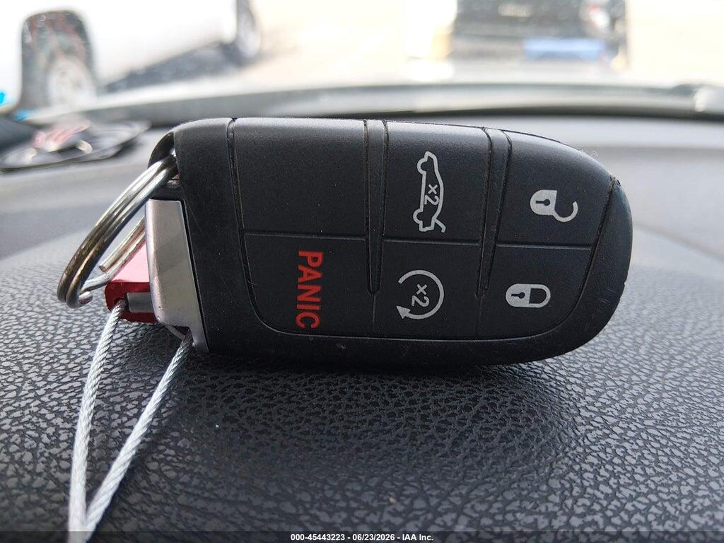 2C3CCABG4KH515428 2019 CHRYSLER 300 photo no. 11