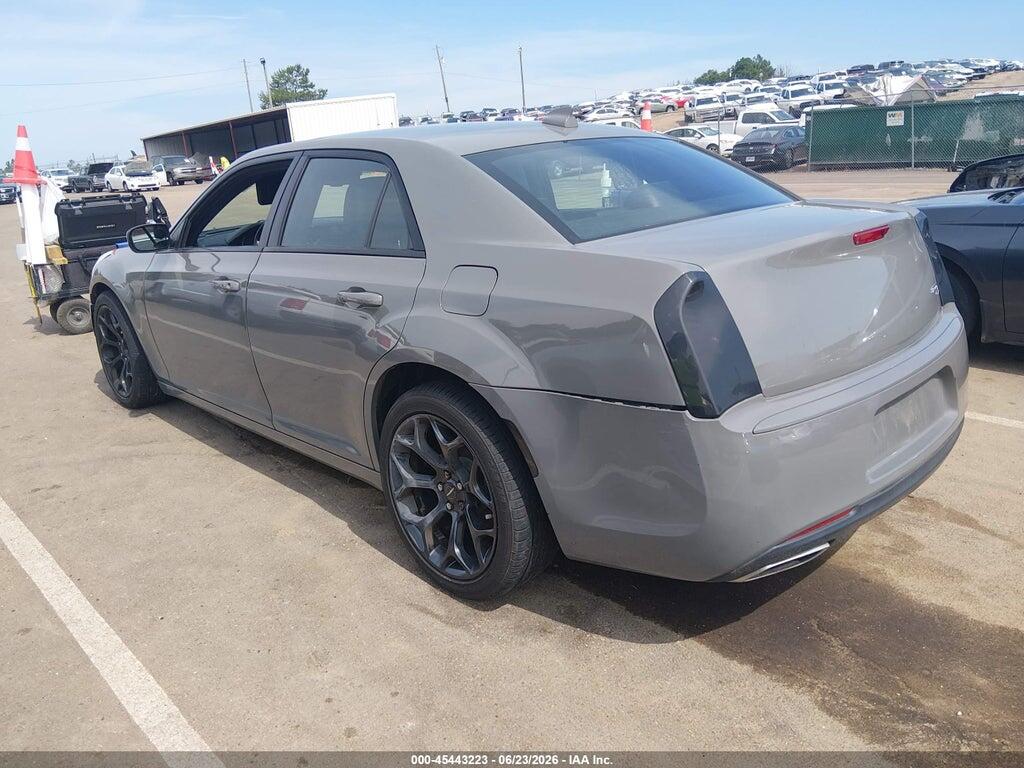 2C3CCABG4KH515428 2019 CHRYSLER 300 photo no. 3