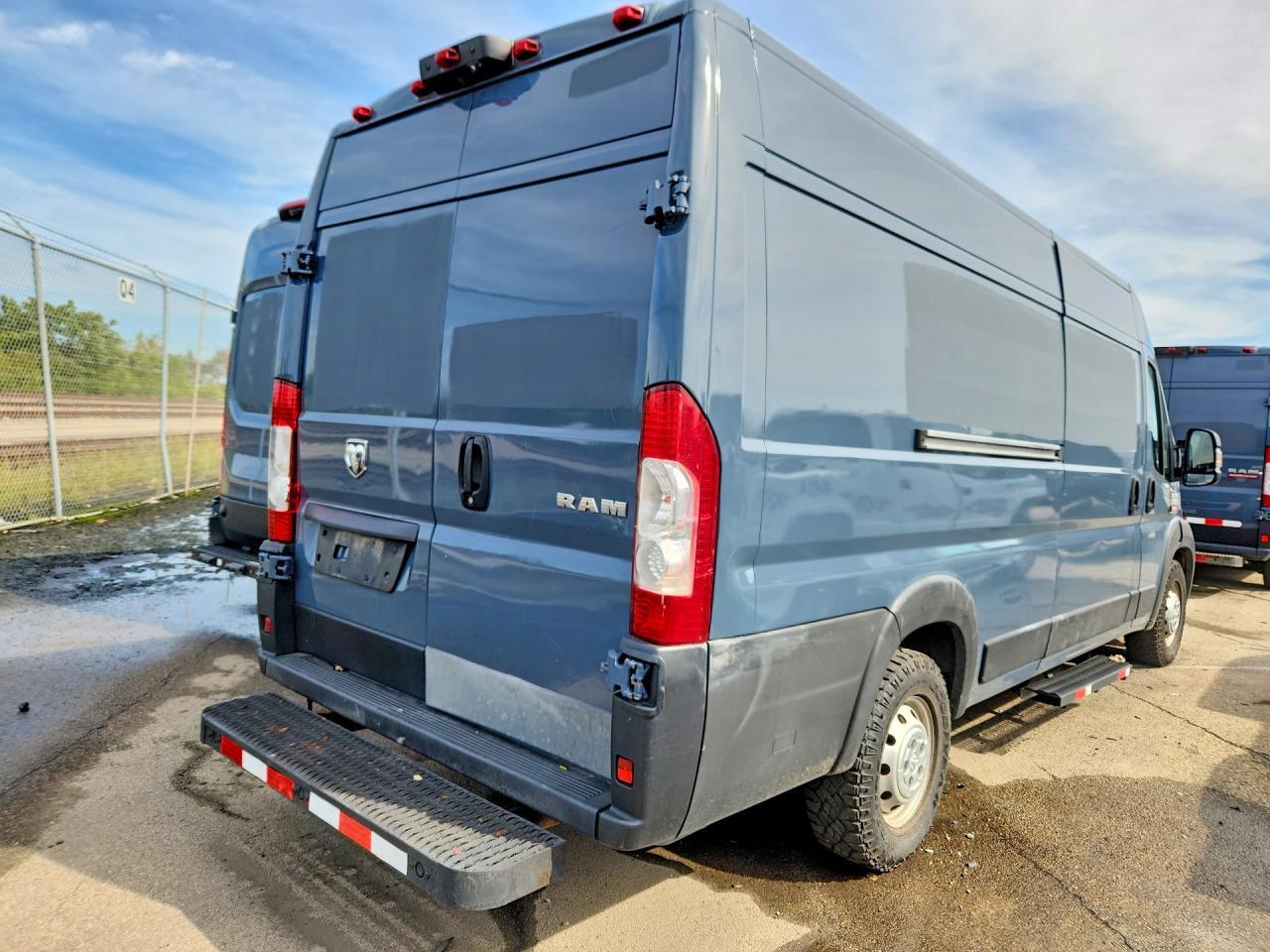 2020 RAM PROMASTER - DELIVERY VAN — Фото 3 из 12