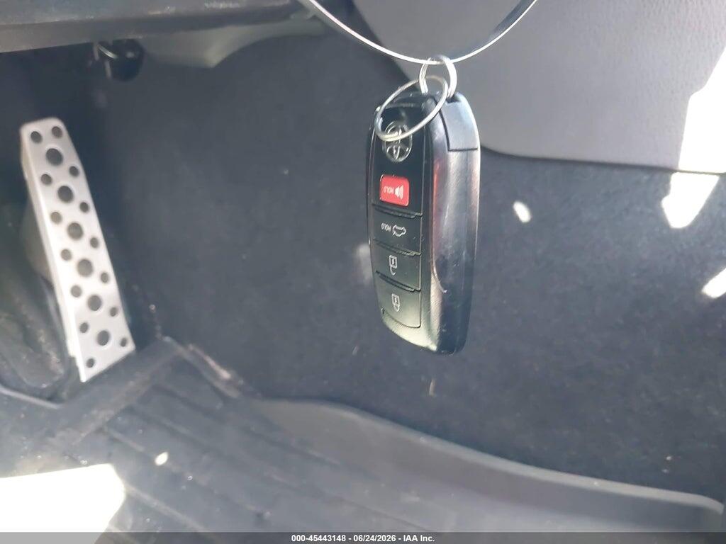 4T1DAACK5SU623901 2025 TOYOTA CAMRY photo no. 11