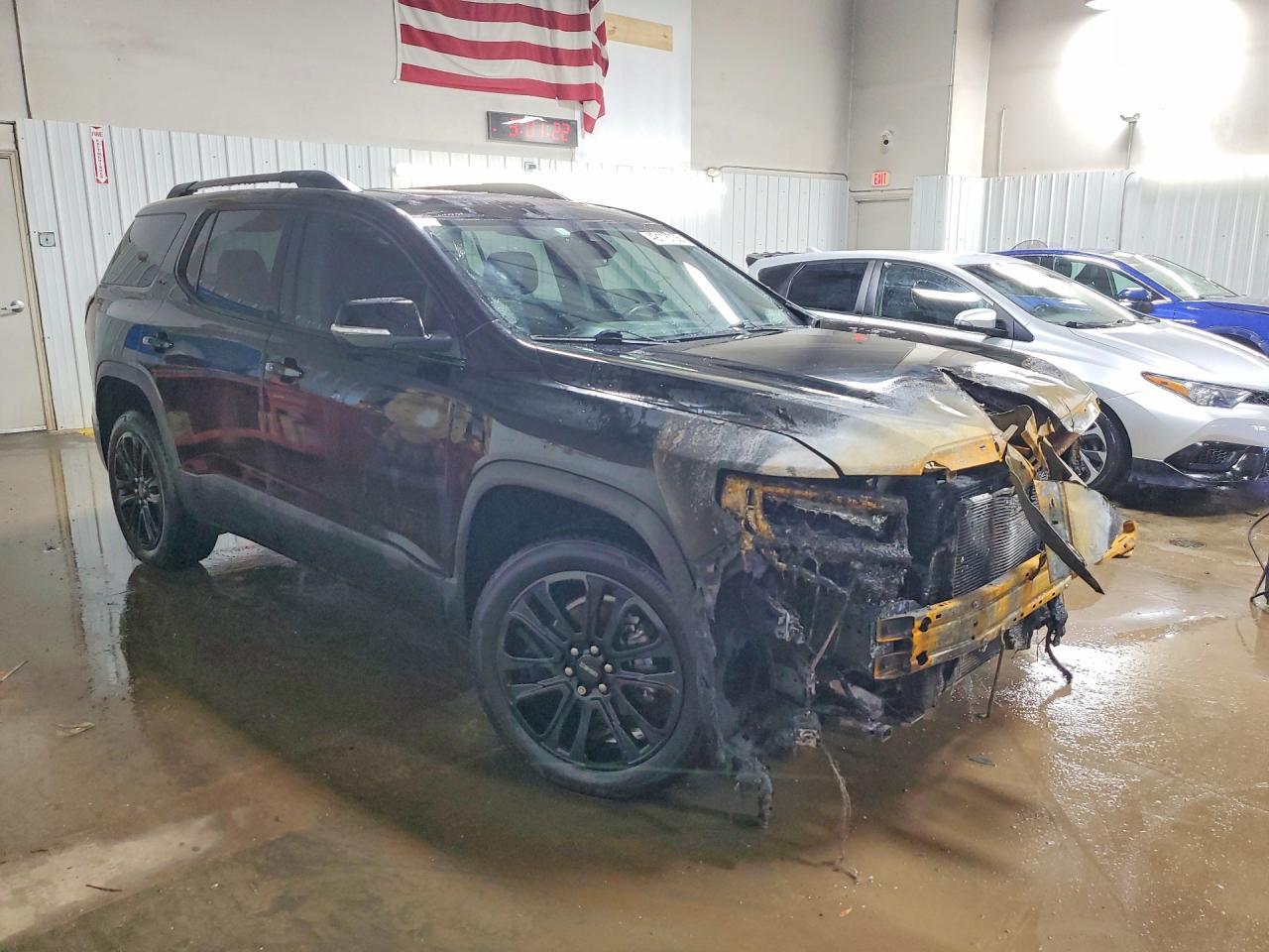 2022 GMC ACADIA SLT — Фото 4 из 12