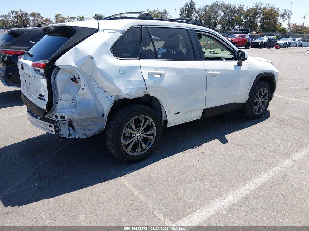 JTMB6RFV0RJ060088 2024 TOYOTA RAV4 HYBRID photo no. 4